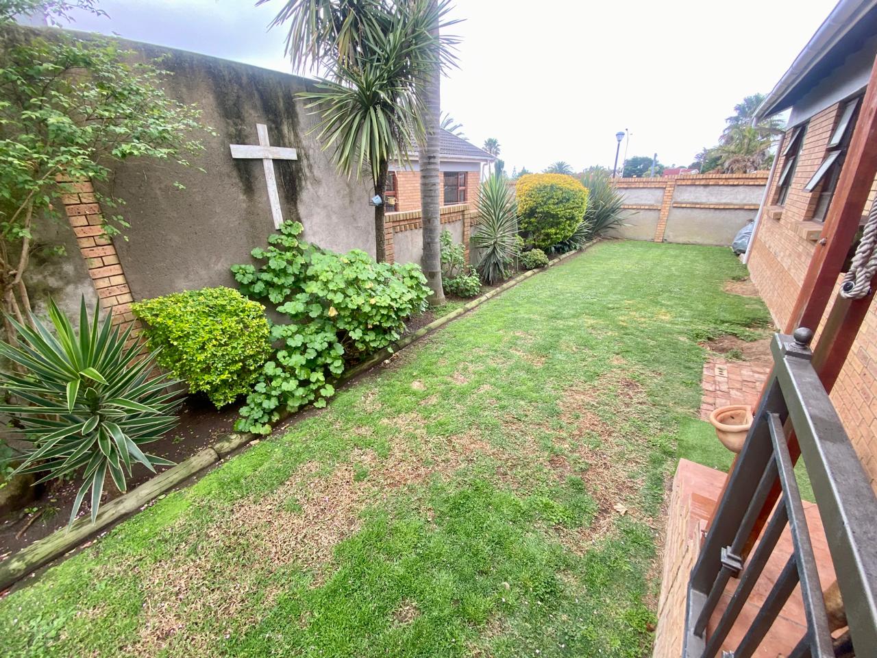 3 Bedroom Property for Sale in Heiderand Western Cape